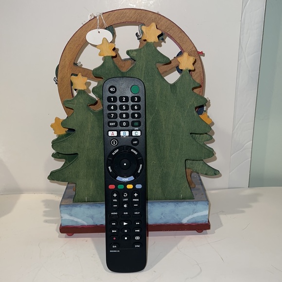 Nicholas Square Holiday Merry Go Round 11.5” Tall 8” base - Picture 6 of 8